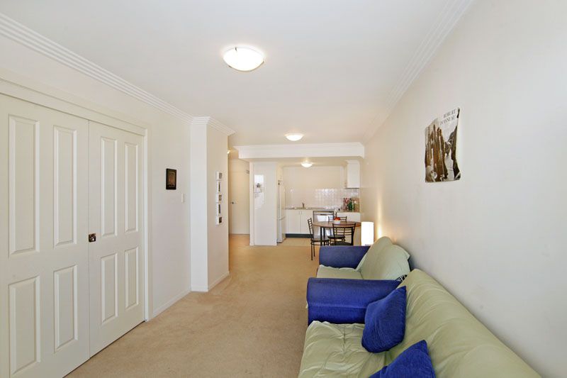 2/1-5 Bayview Avenue, The Entrance NSW 2261, Image 2