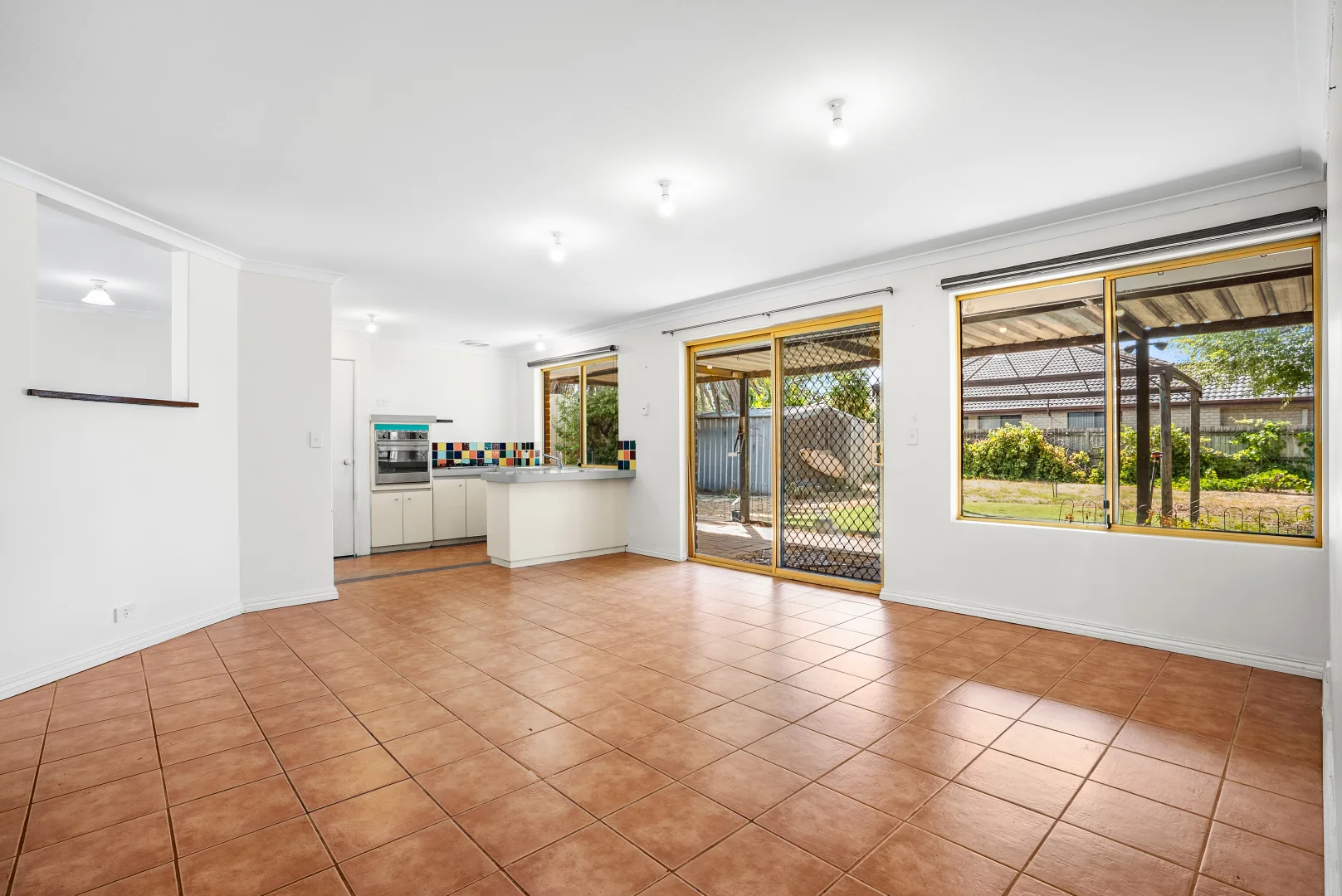 Additional image 9 of 99 Woodbridge Drive, Cooloongup WA 6168