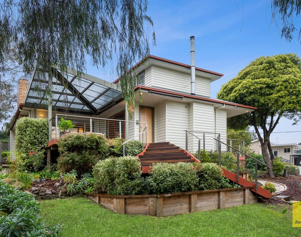 15 Sanglen Terrace, Belmont VIC 3216