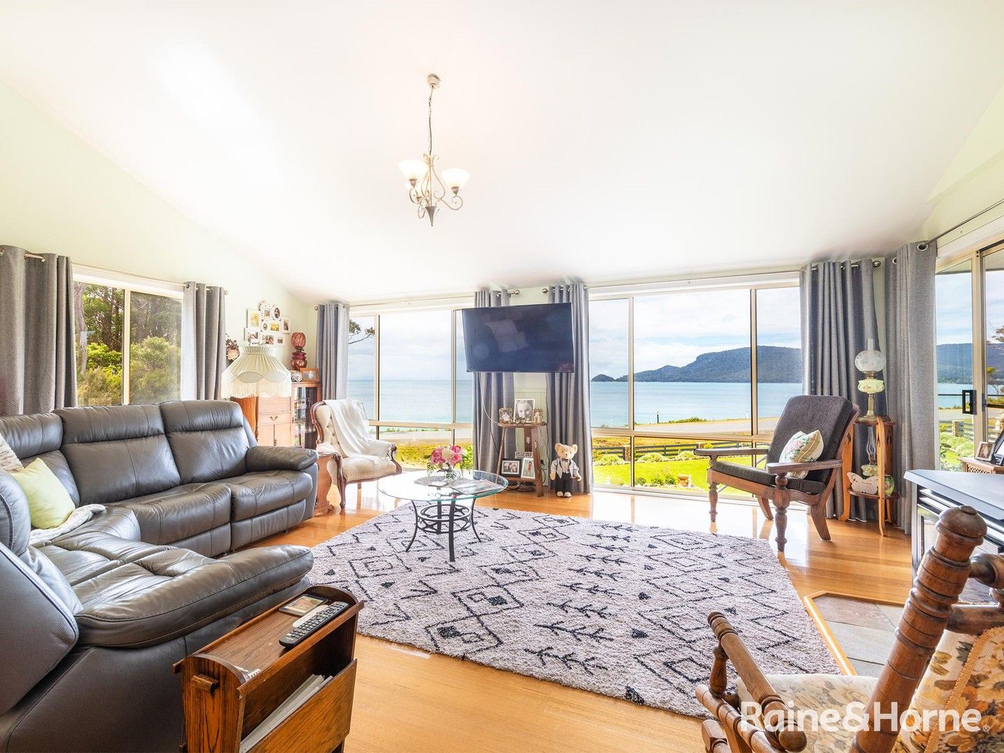 28 Serena Road, Adventure Bay TAS 7150, Image 0