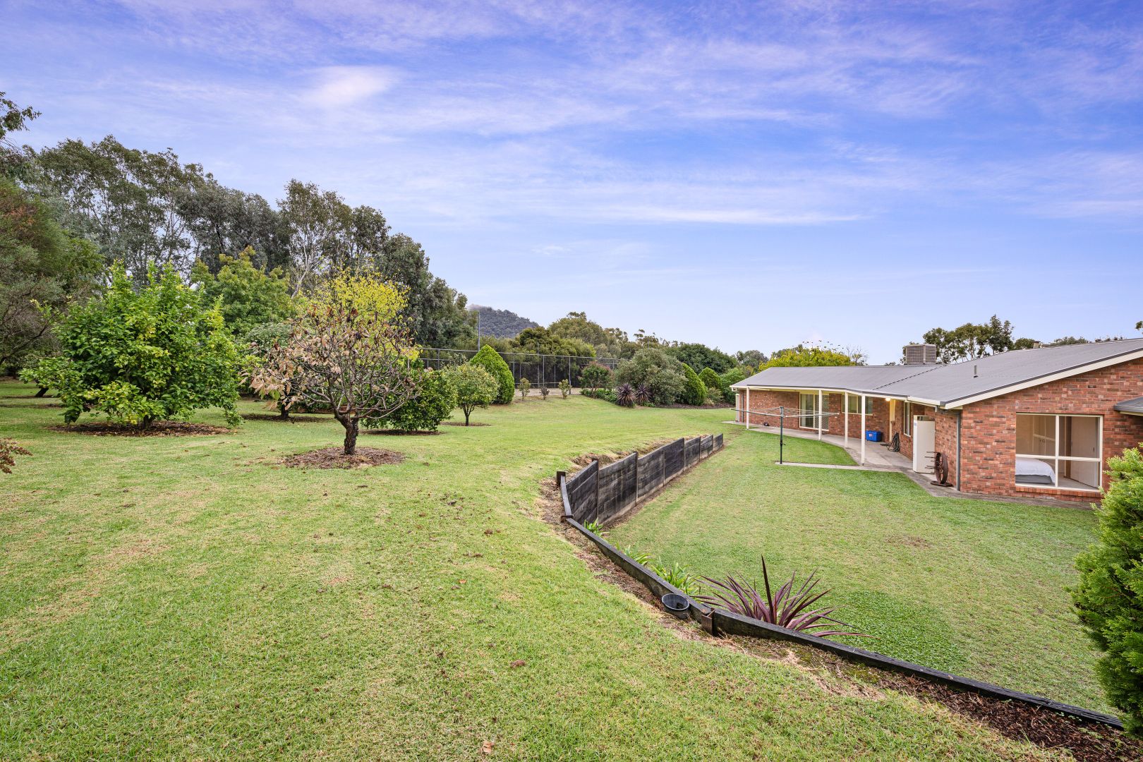 9 Mcgaffins Road, Wodonga VIC 3690, Image 2