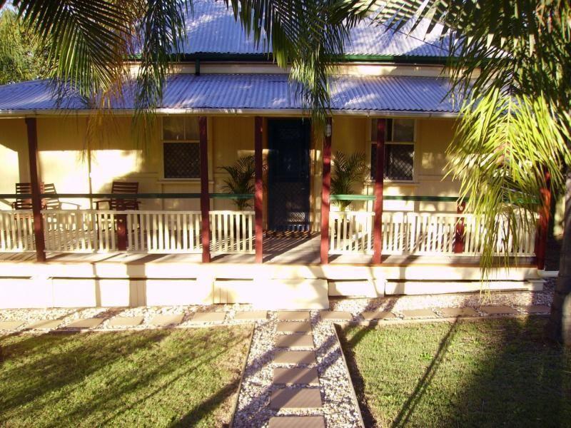 9 Weldon Street, North Ipswich Property History & Address Research