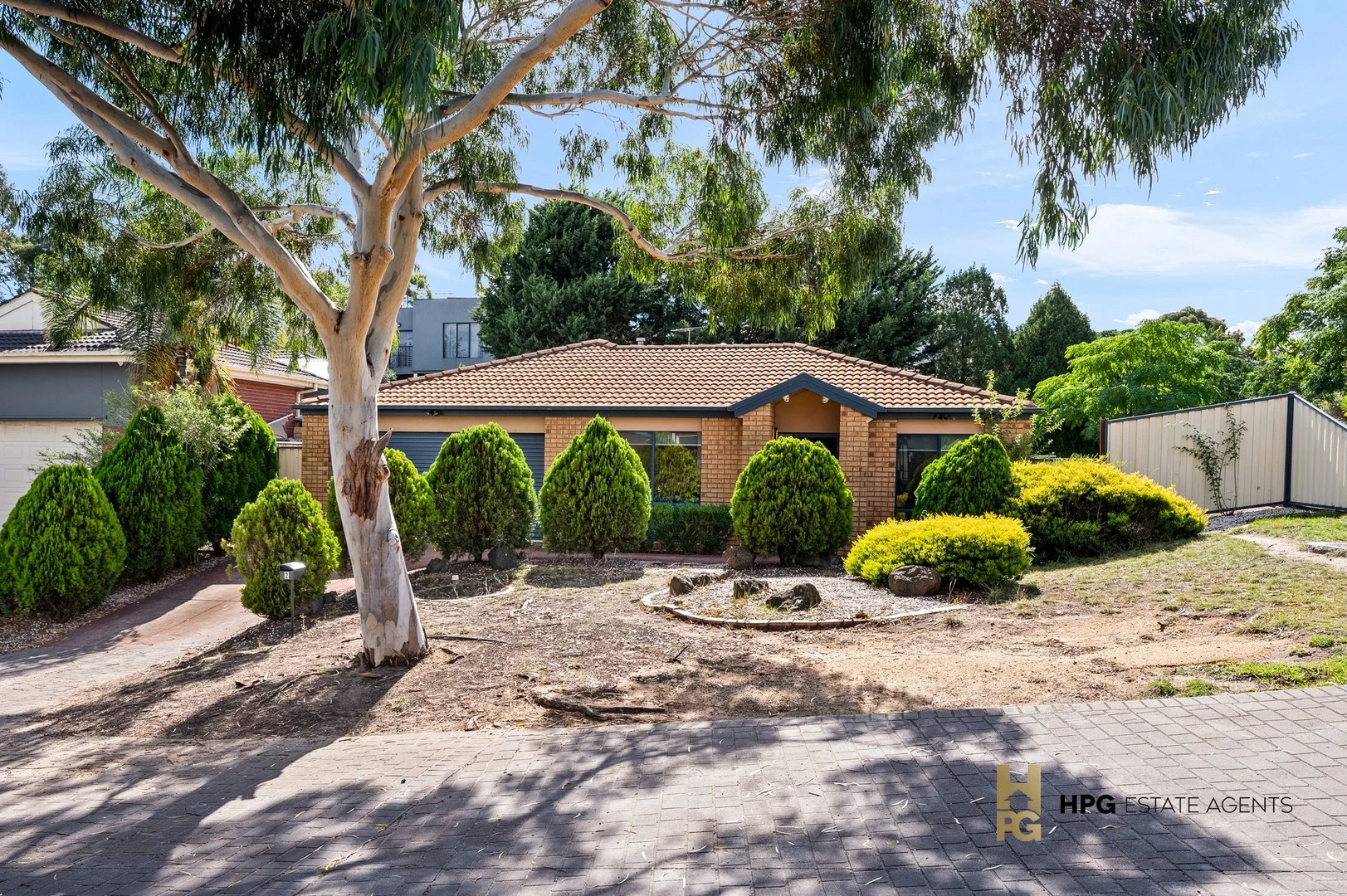 2 Denison Place, Roxburgh Park VIC 3064