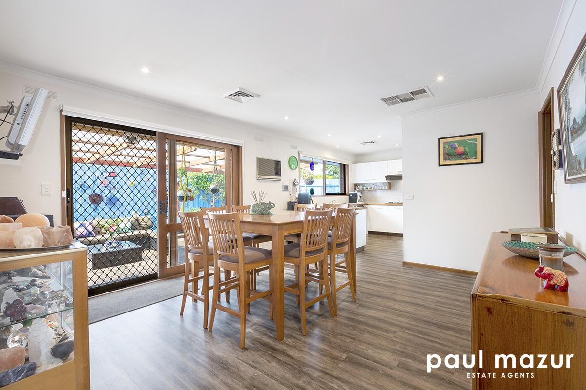 24 Ridder Court, Dingley Village VIC 3172, Image 2