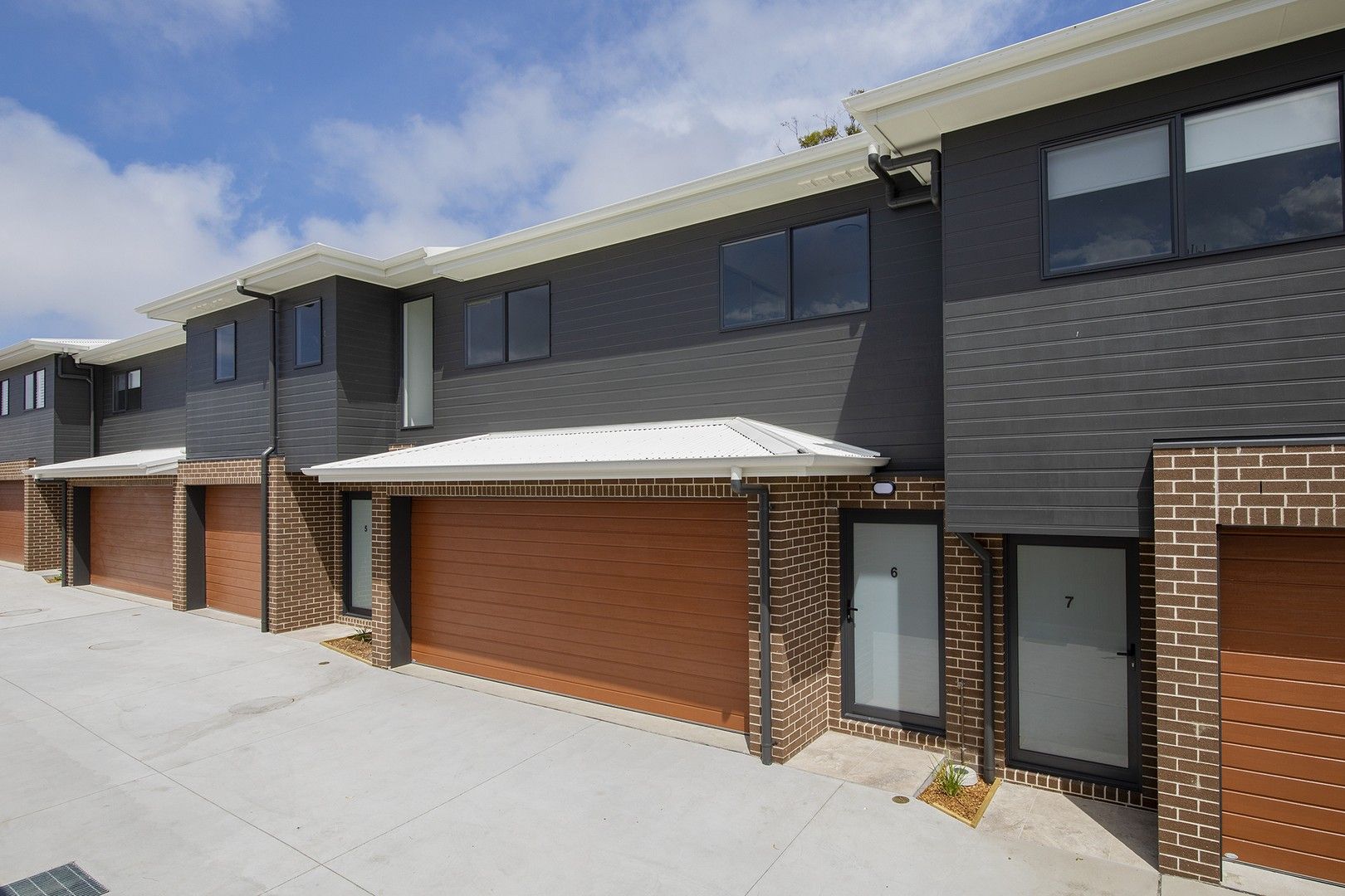 3 bedrooms Townhouse in 6/114 Kahibah Road KAHIBAH NSW, 2290
