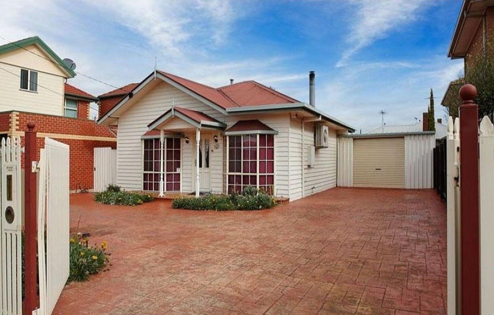 3 bedrooms House in 14 Gordon Street MARIBYRNONG VIC, 3032
