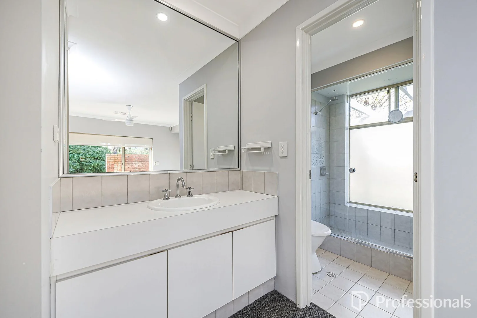 Additional image 12 of 6 Plover Way, Kingsley WA 6026