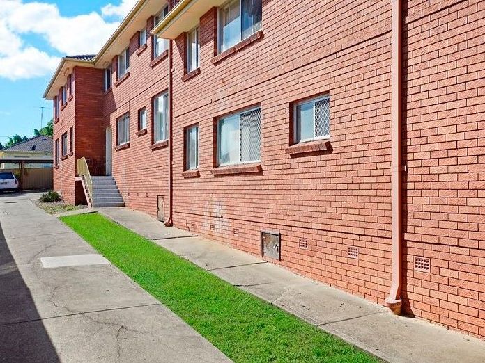 5/98 Dumaresq Street, Campbelltown NSW 2560, Image 2