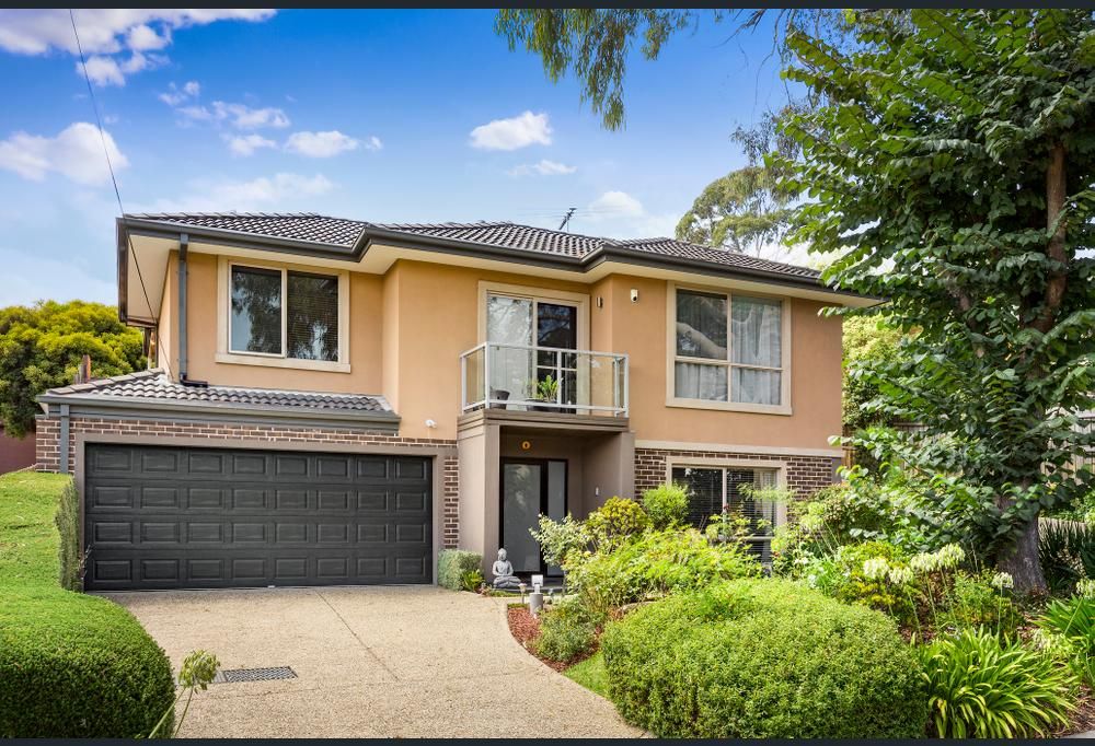 3 bedrooms Townhouse in 1/8 Ashford Street TEMPLESTOWE VIC, 3106