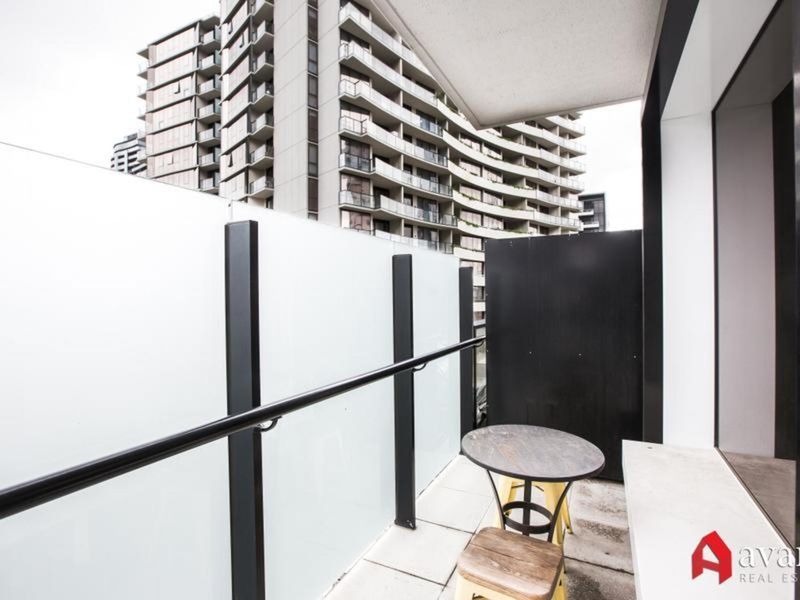 1 bedrooms Apartment / Unit / Flat in 701/14 Claremont Street SOUTH YARRA VIC, 3141