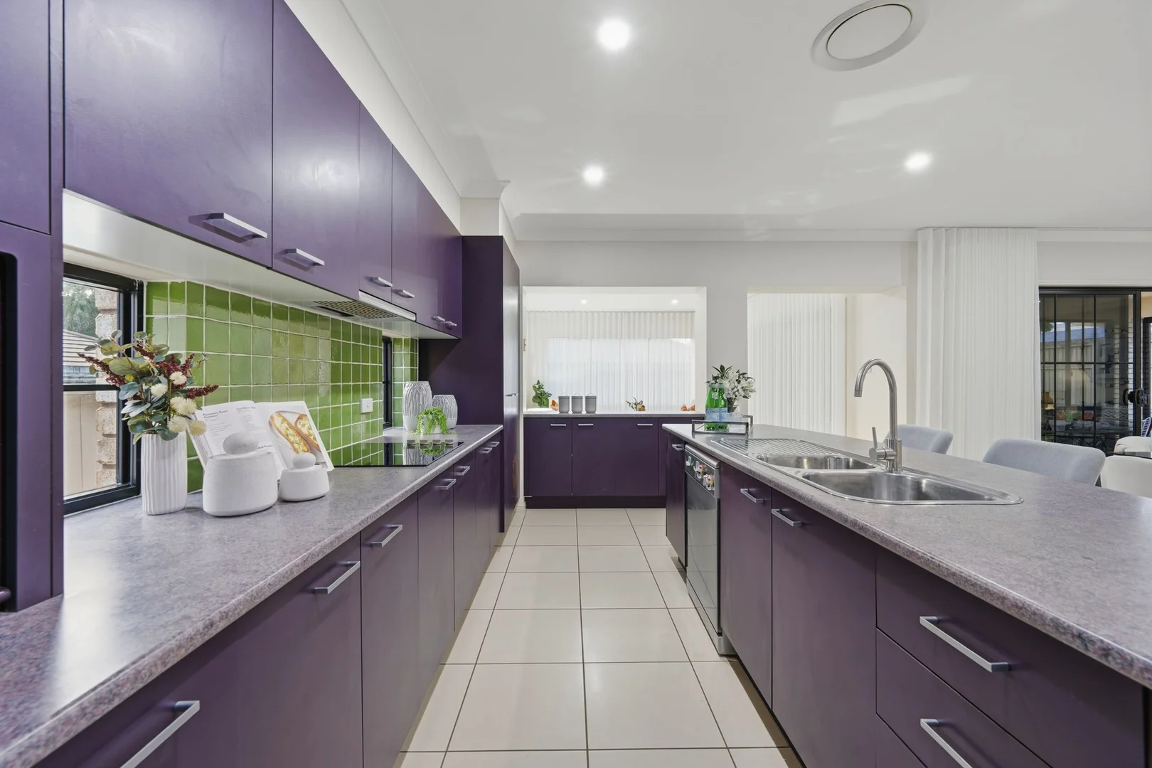 Additional image 13 of 8 Lomond Place, Parkinson QLD 4115