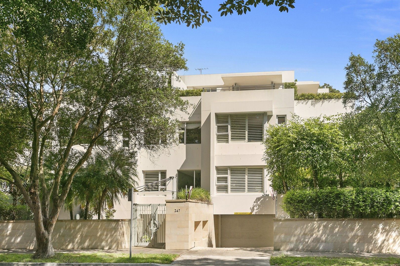 2 bedrooms Apartment / Unit / Flat in 8/247 O'Sullivan Road BELLEVUE HILL NSW, 2023