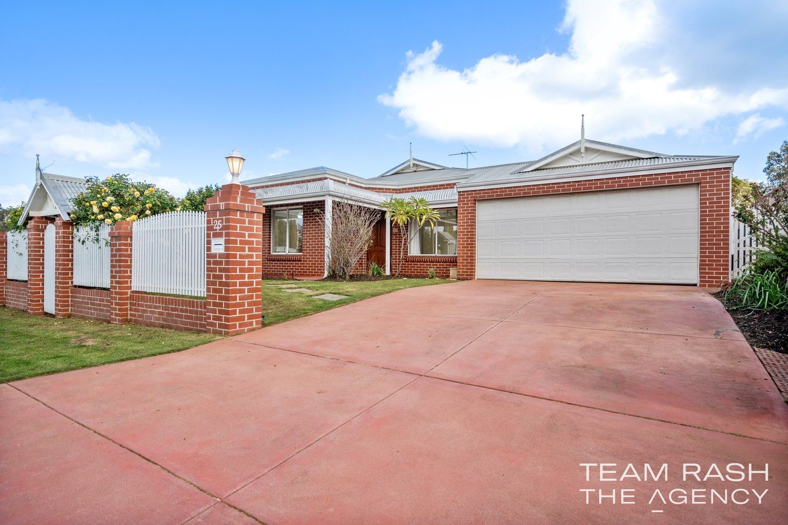 25 Bremer Court, Jane Brook WA 6056, Image 0