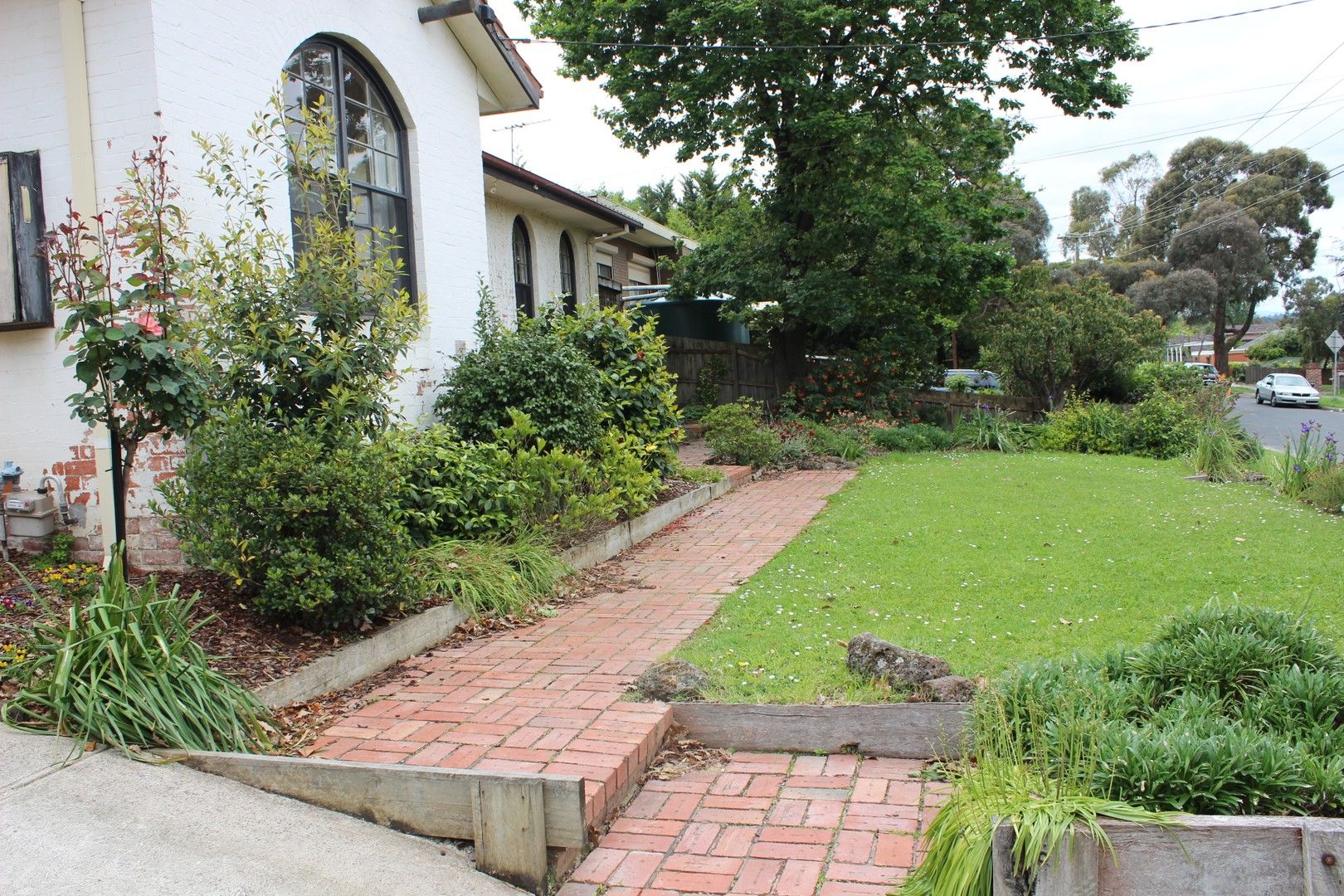 3 bedrooms House in 71 Winyard Drive MOOROOLBARK VIC, 3138