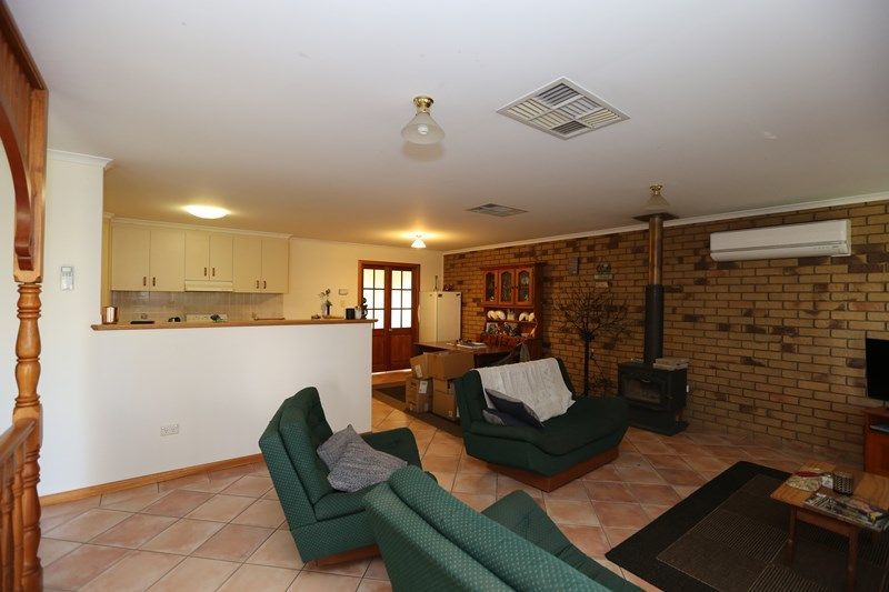 6 Kurrajong Crescent, Goondiwindi QLD 4390 House For Rent 350 Domain