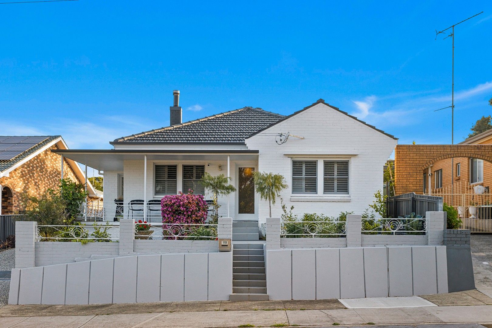 1/119 Mount Keira Road, West Wollongong NSW 2500 House For Rent