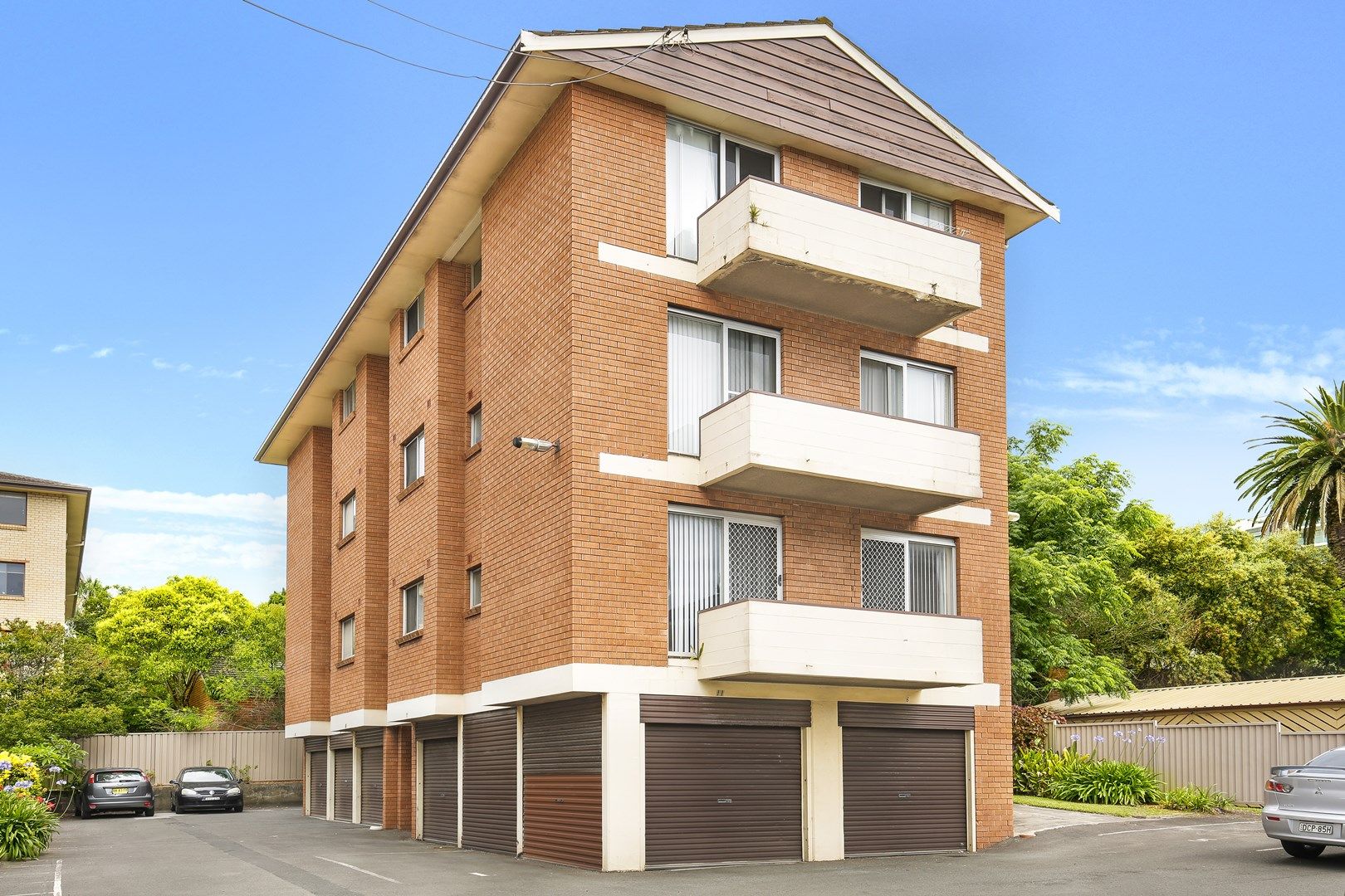 2 bedrooms Apartment / Unit / Flat in 4/42a Kembla Street WOLLONGONG NSW, 2500