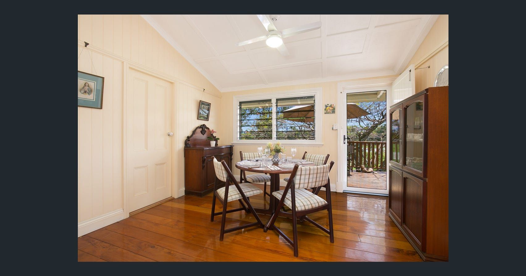 4 bedrooms House in  COORPAROO QLD, 4151