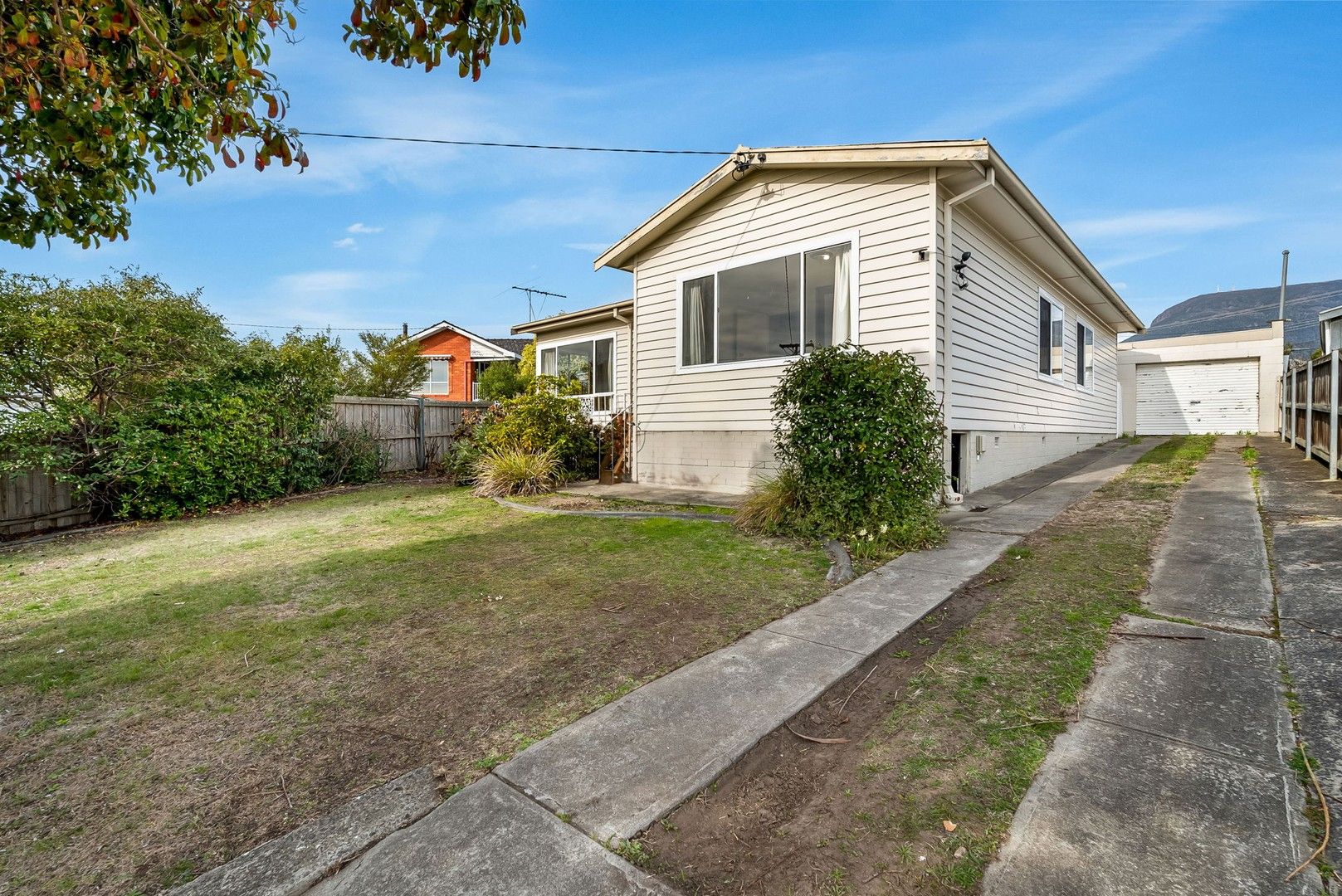 4 bedrooms House in 9 Anthony Place GLENORCHY TAS, 7010