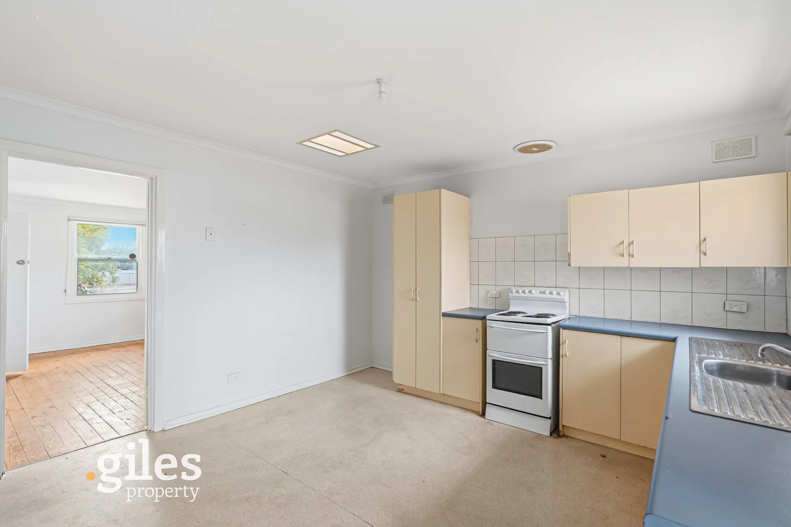 Additional image 2 of 85 Donnington Road, Elizabeth North SA 5113