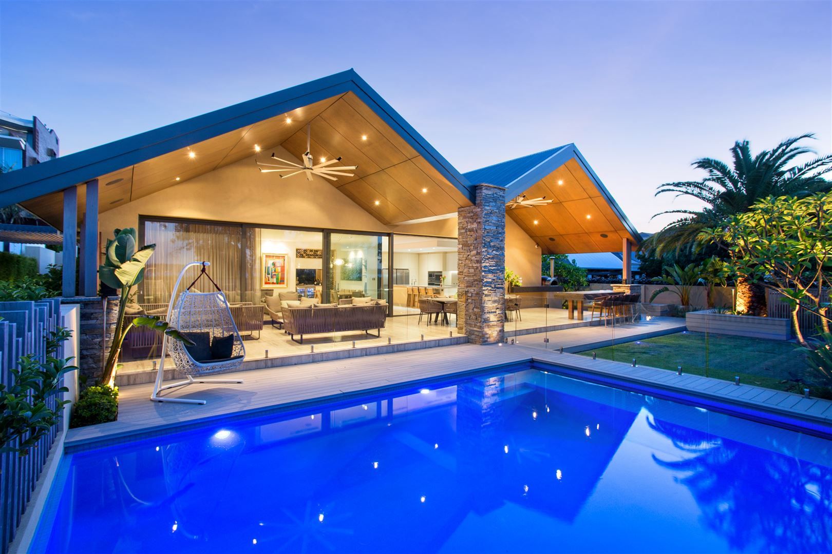 4 bedrooms House in 49 The Strand APPLECROSS WA, 6153