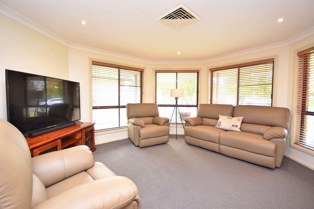 13 St Andrews Drive, Dubbo NSW 2830, Image 1