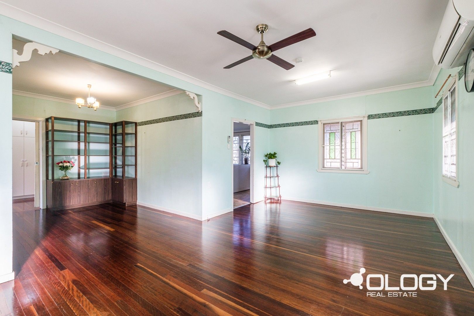 3 bedrooms House in 174 Elphinstone Street BERSERKER QLD, 4701