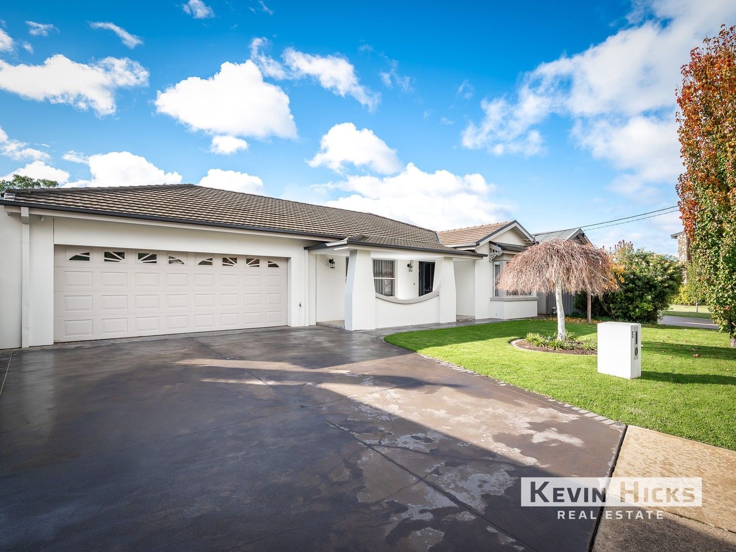 3 bedrooms House in 5 Talinga Crescent SHEPPARTON VIC, 3630