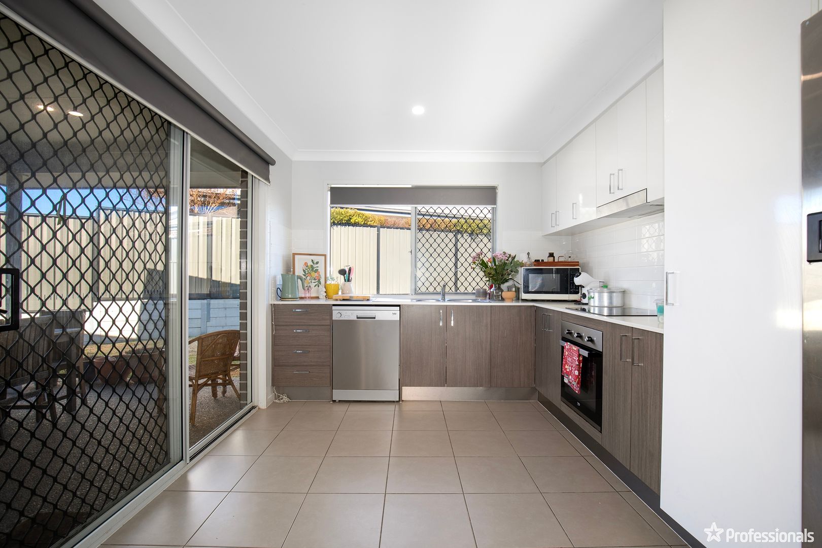 14 Greaves Close, Armidale NSW 2350, Image 1