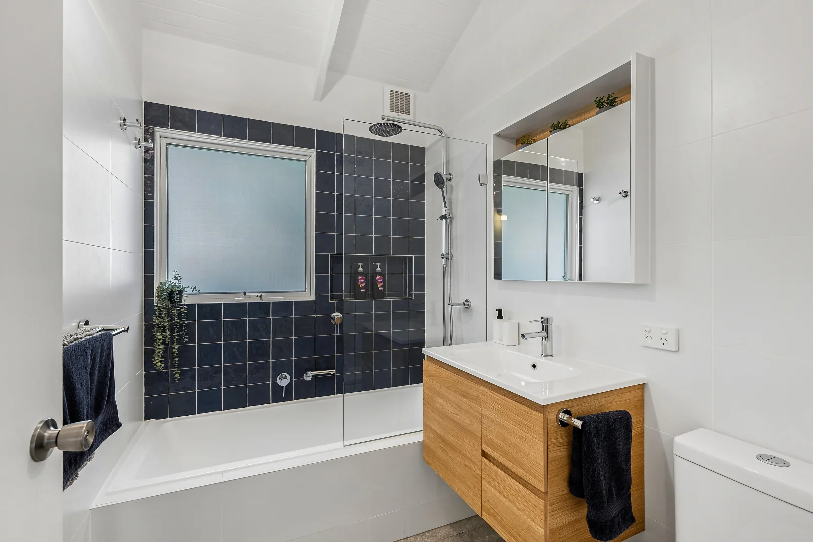 Additional image 8 of 96-98 Mount Hay Road, Leura NSW 2780