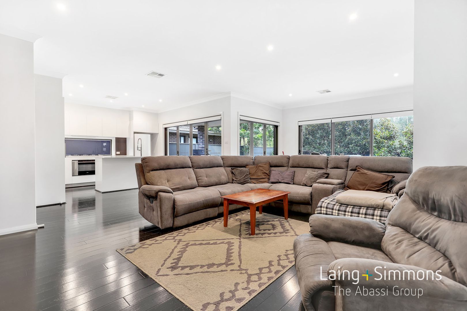 28 Townsend Crescent, Ropes Crossing NSW 2760, Image 2