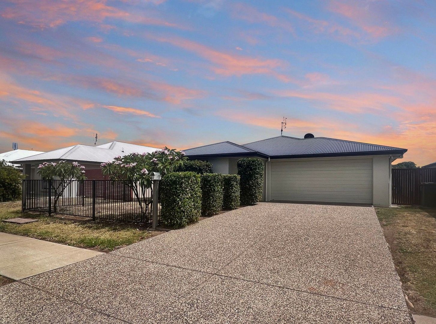 4 bedrooms House in 10 Bridgeman Parade CHINCHILLA QLD, 4413