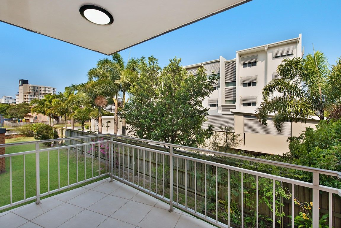 2/4 Oxley Street, Golden Beach QLD 4551, Image 1