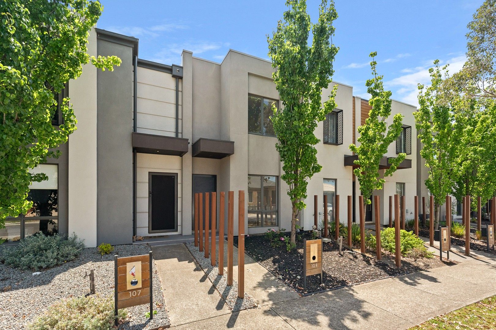 3 bedrooms House in 109 Campaspe Way POINT COOK VIC, 3030