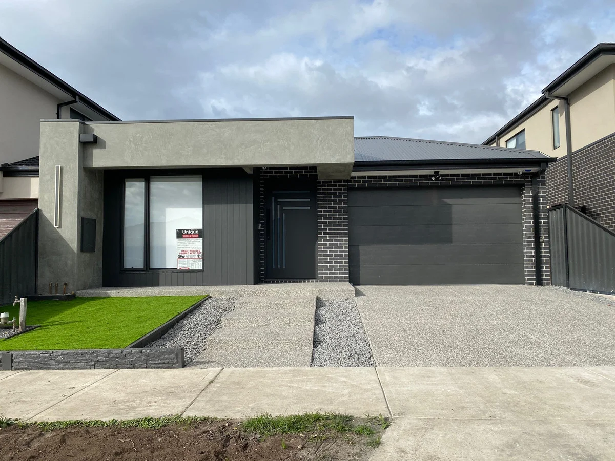 5 Taloumbi Crescent, Greenvale VIC 3059