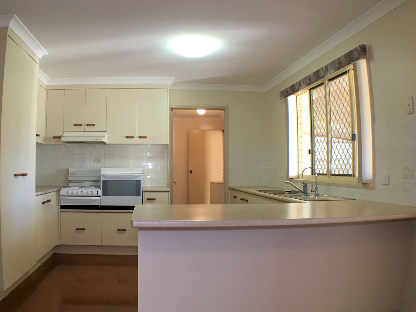 3 Palais Court, Avenell Heights QLD 4670, Image 2