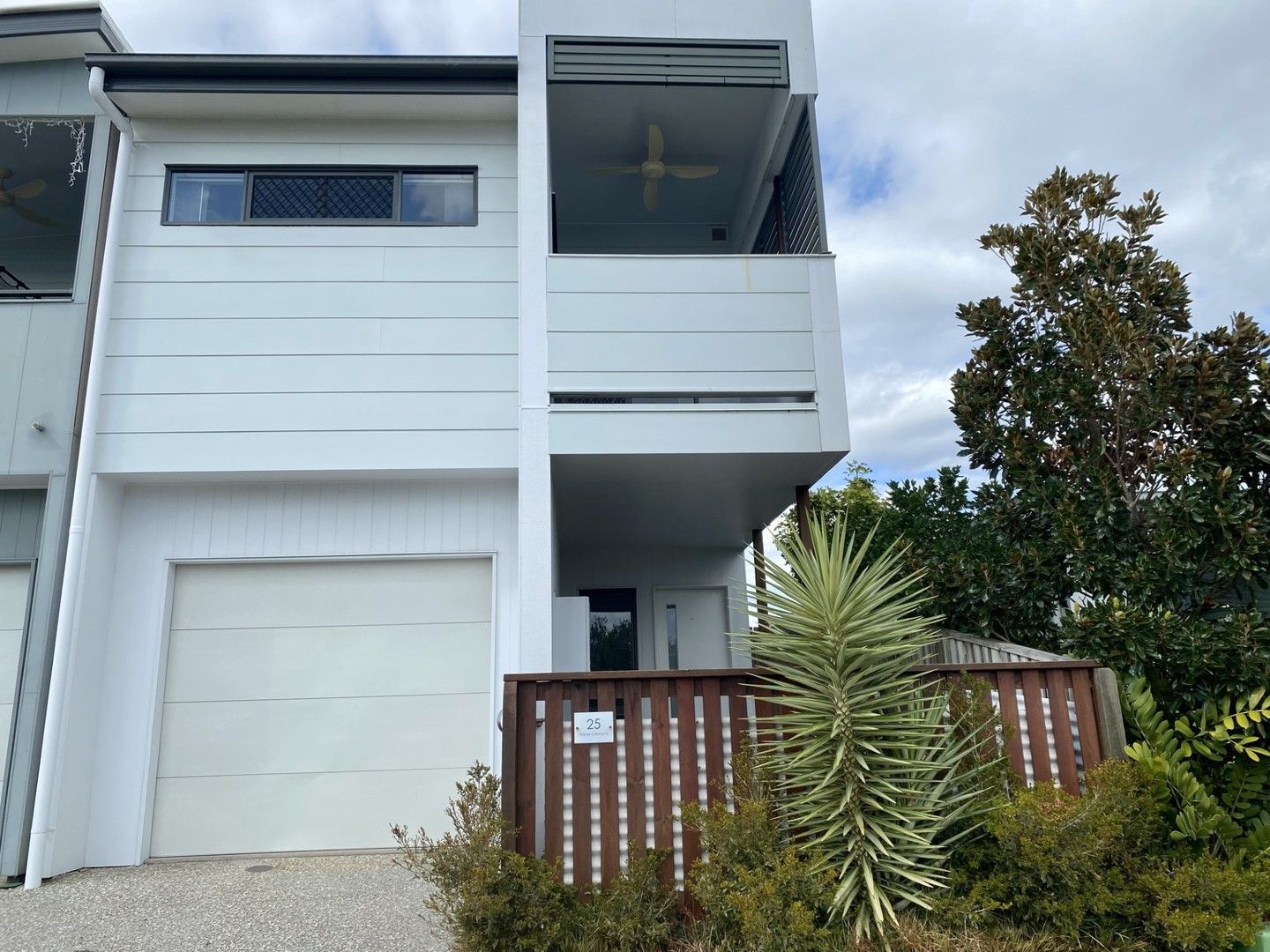 2 bedrooms House in 25 Banks Cres BARINGA QLD, 4551