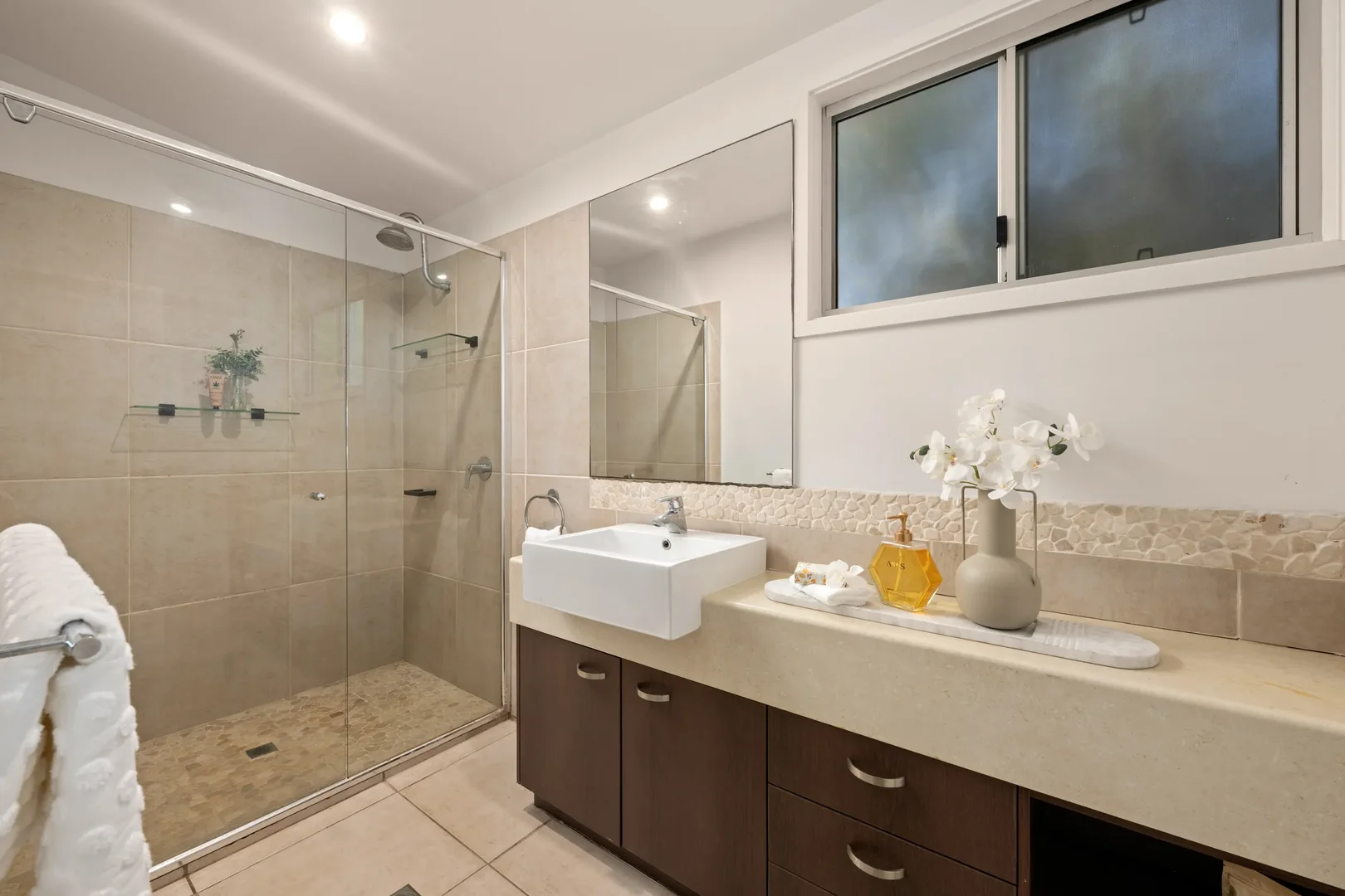 Additional image 15 of 10 Oloway Crescent, Alexandra Headland QLD 4572