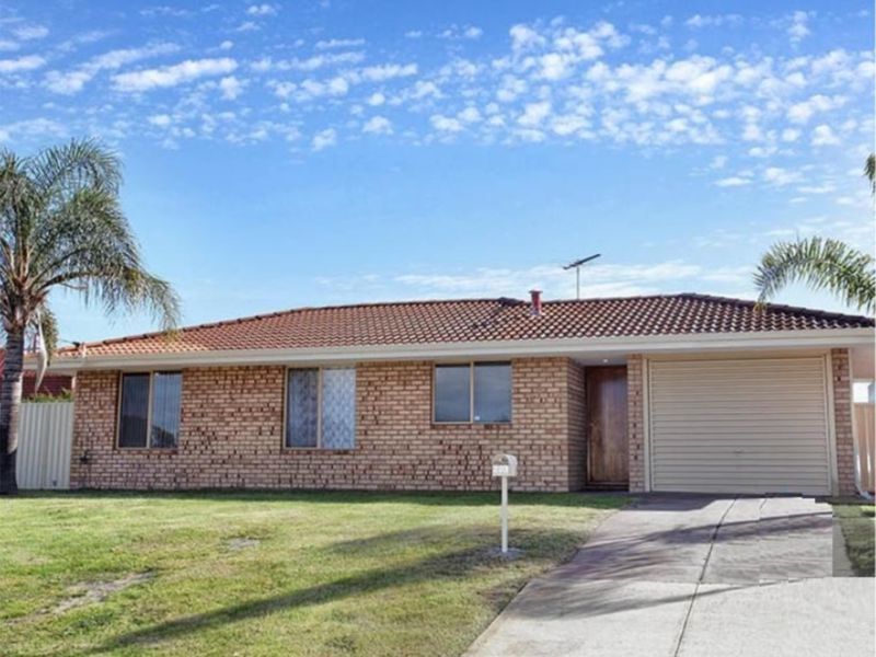 3 bedrooms House in 223 Morley Drive East LOCKRIDGE WA, 6054