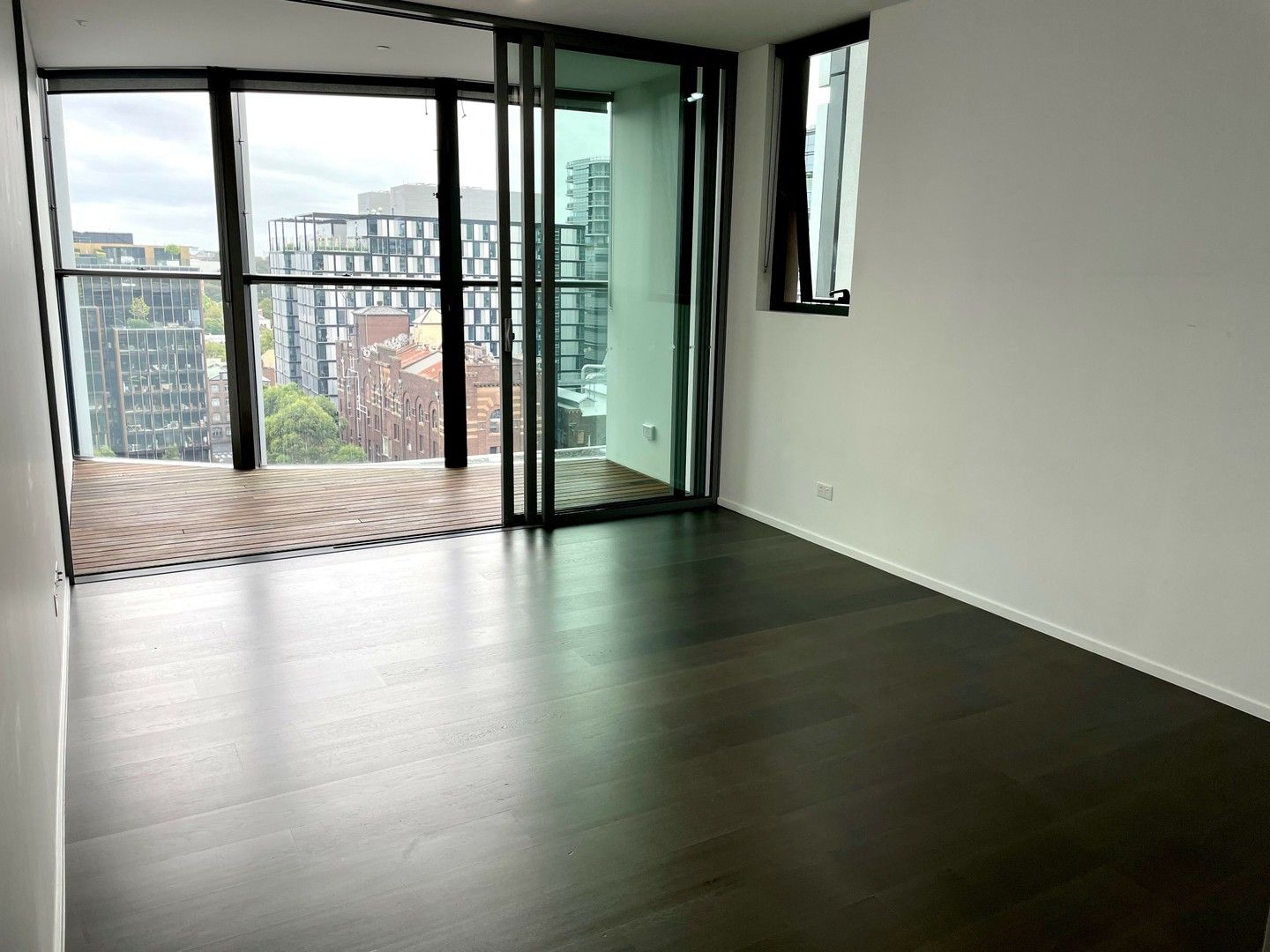 1 bedrooms Apartment / Unit / Flat in 18 Park Lane CHIPPENDALE NSW, 2008