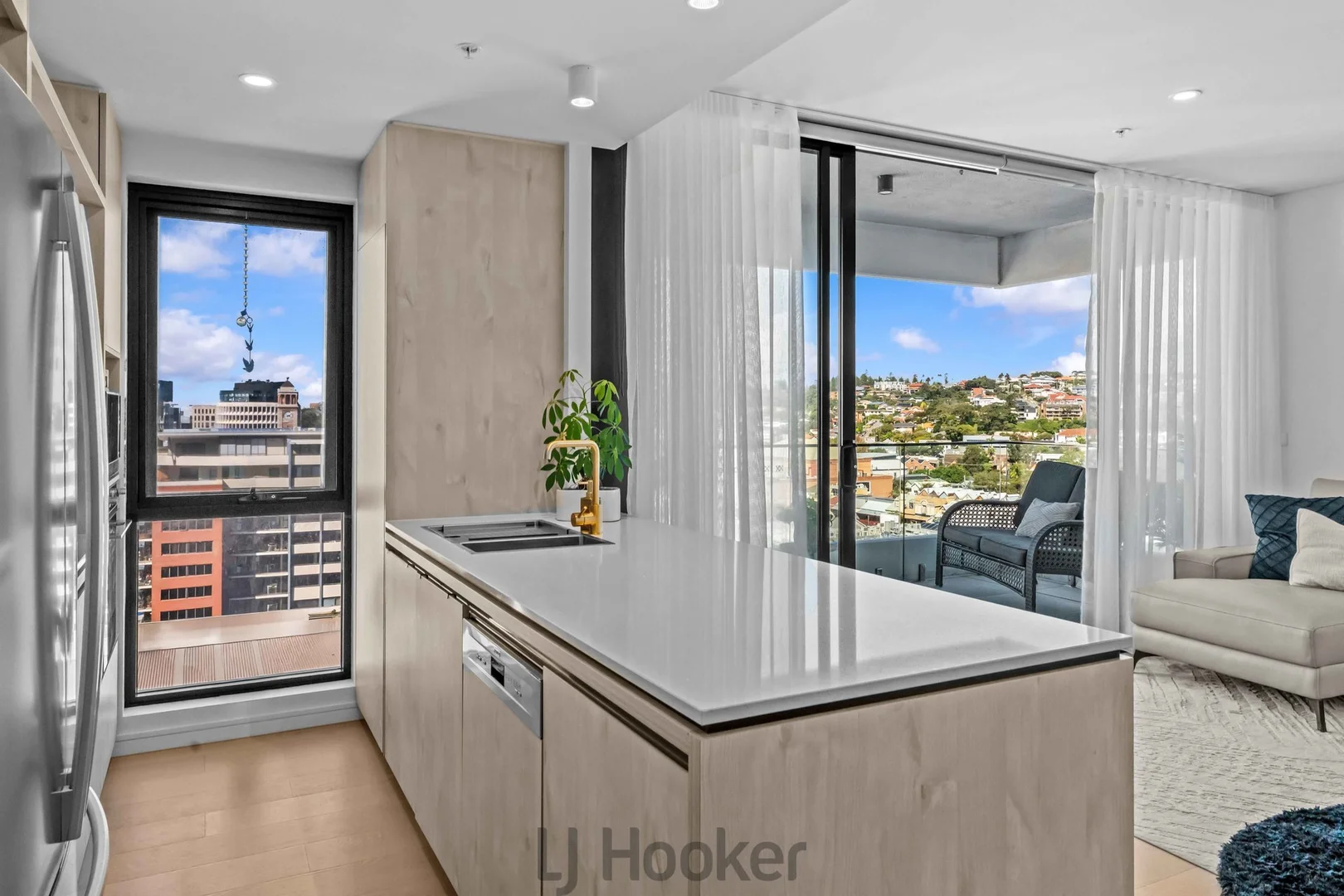 Additional image 3 of 1004/509 Hunter Street, Newcastle NSW 2300