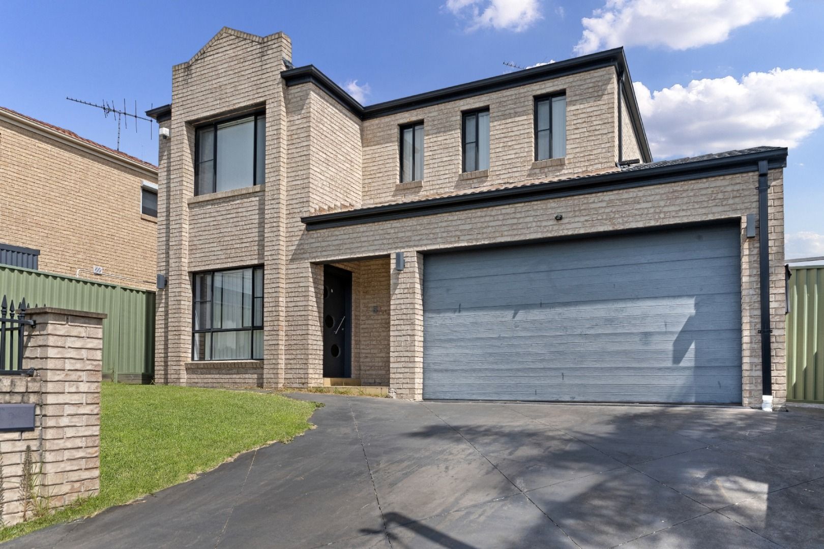 4 bedrooms House in 2 Bare Avenue CECIL HILLS NSW, 2171