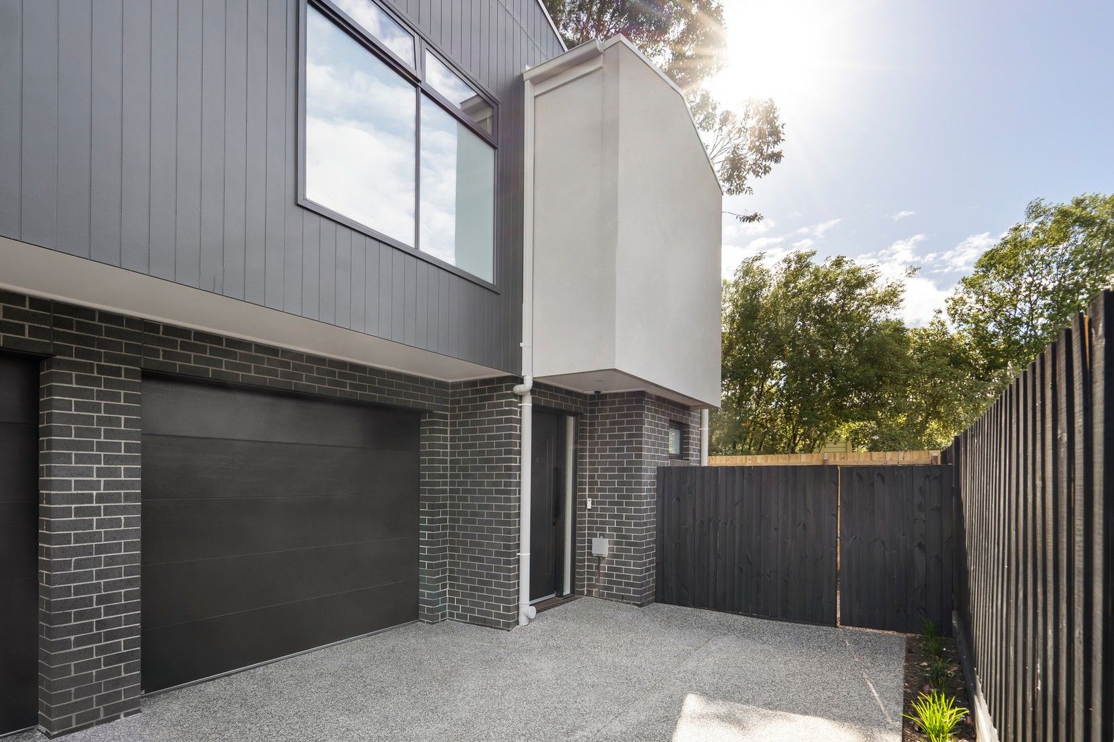 2 bedrooms Townhouse in 6/24 Bamfield Road HEIDELBERG HEIGHTS VIC, 3081