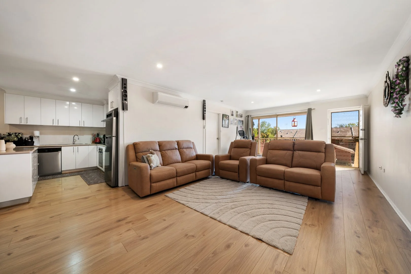 Additional image 3 of 60 Byron Court, Phillip ACT 2606