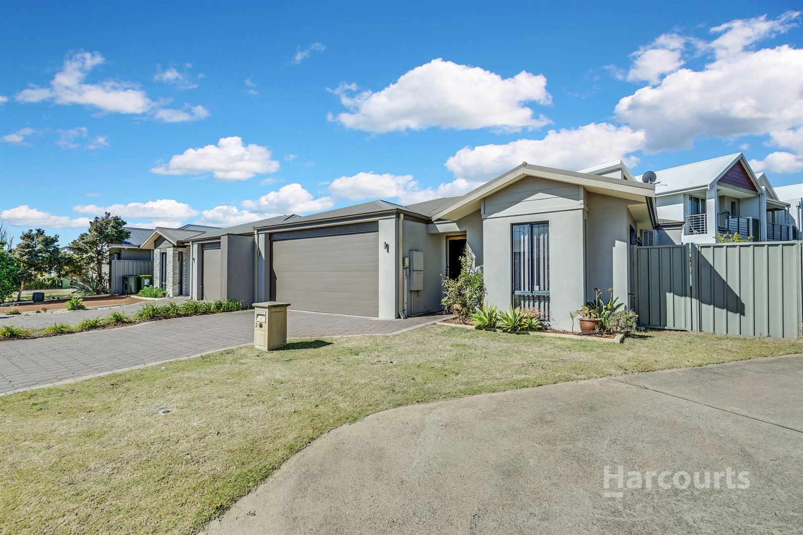 3 bedrooms House in 2A Butcherbird Loop ERSKINE WA, 6210