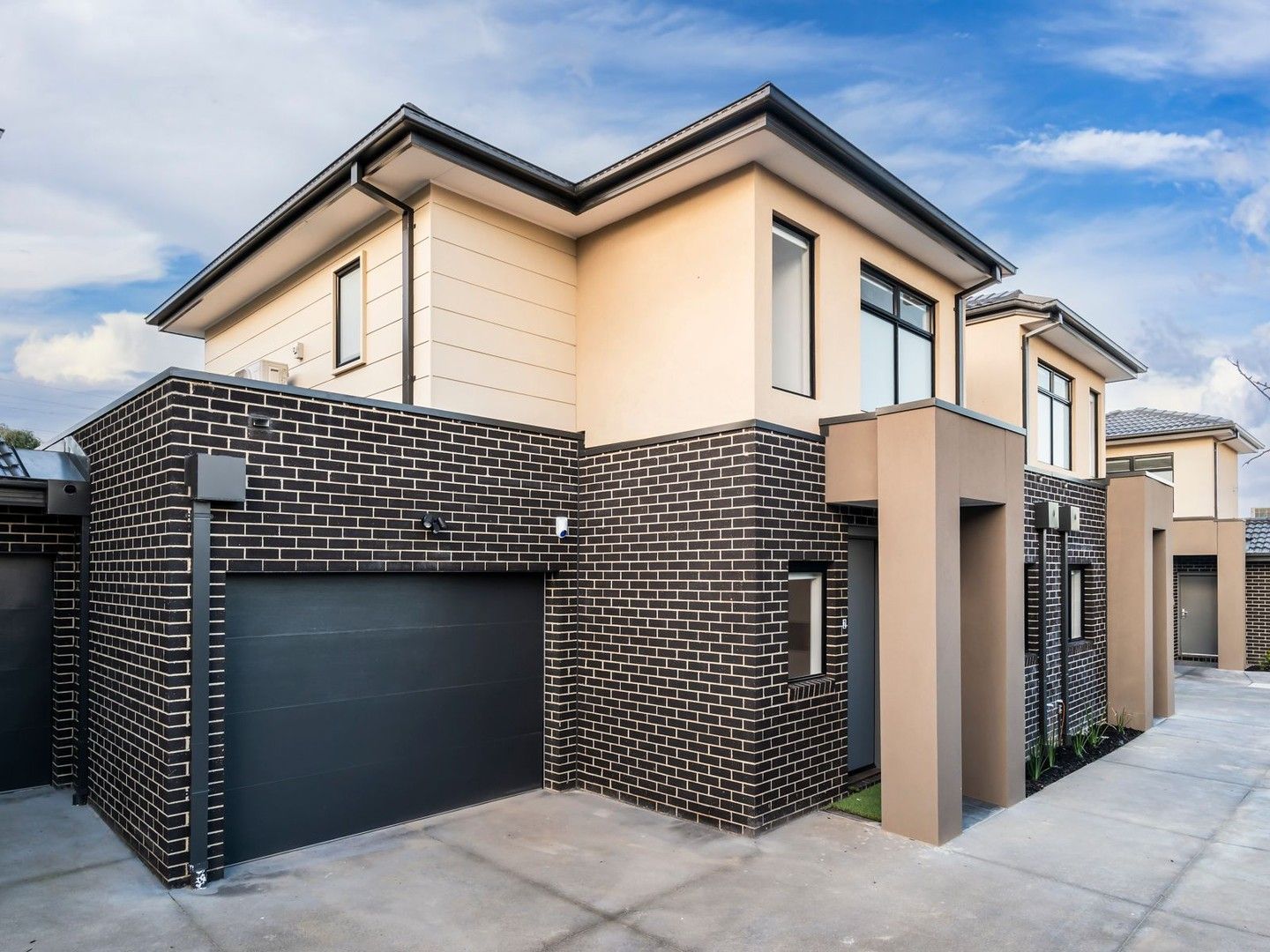 2 bedrooms Townhouse in 2/128 Widford Street GLENROY VIC, 3046