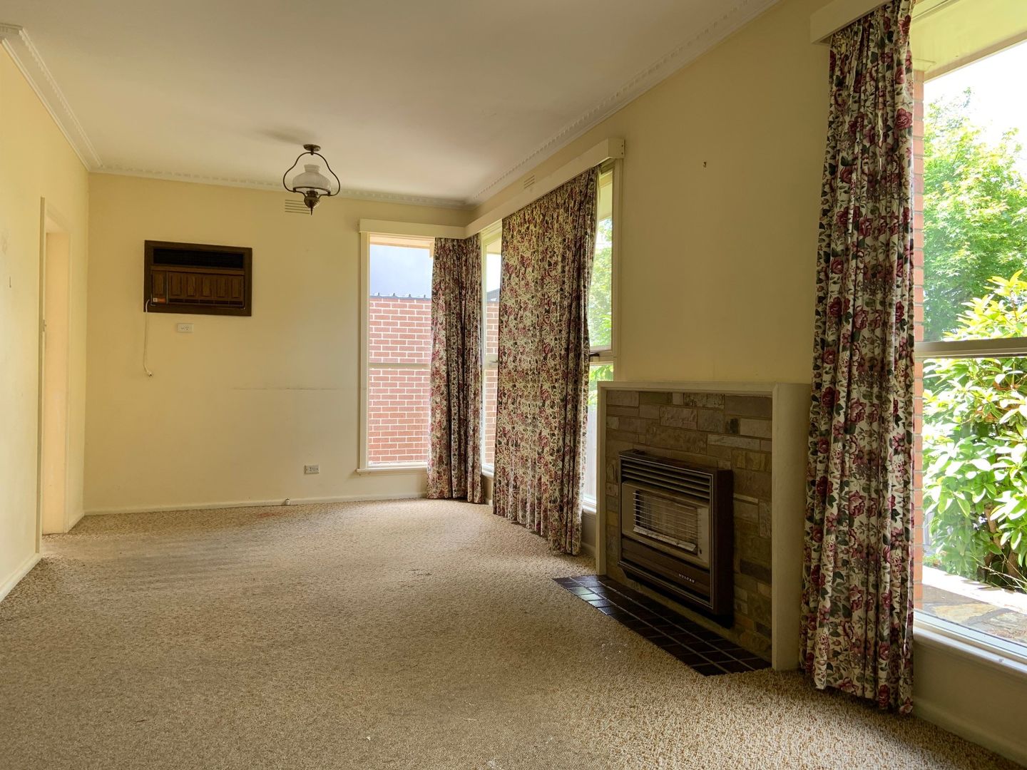1/59 Renshaw Street, Doncaster East VIC 3109, Image 2