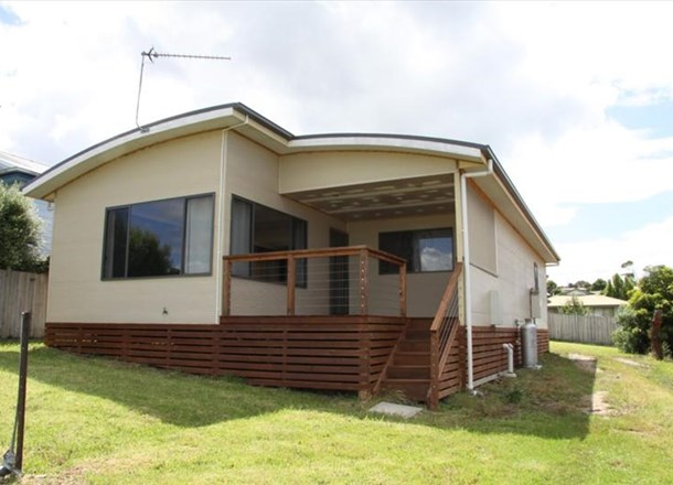 22 Panoramic Drive, Lakes Entrance VIC 3909