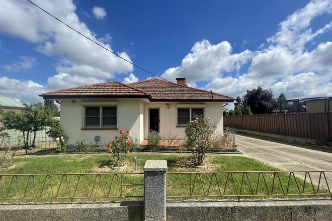 Picture of 34 MacQuoid Street, QUEANBEYAN NSW 2620