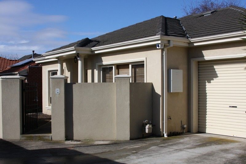 2 bedrooms Apartment / Unit / Flat in 2B Lilac Crescent BRIGHTON EAST VIC, 3187